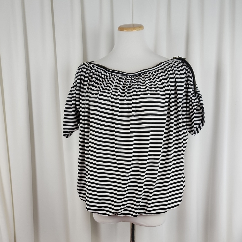 Love Culture Stripe Bubble Top Black White Size Medium